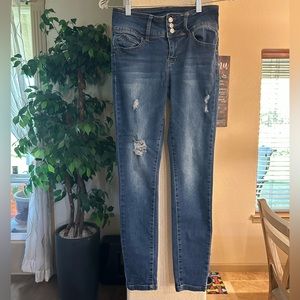 YMI skinny jeans size 7